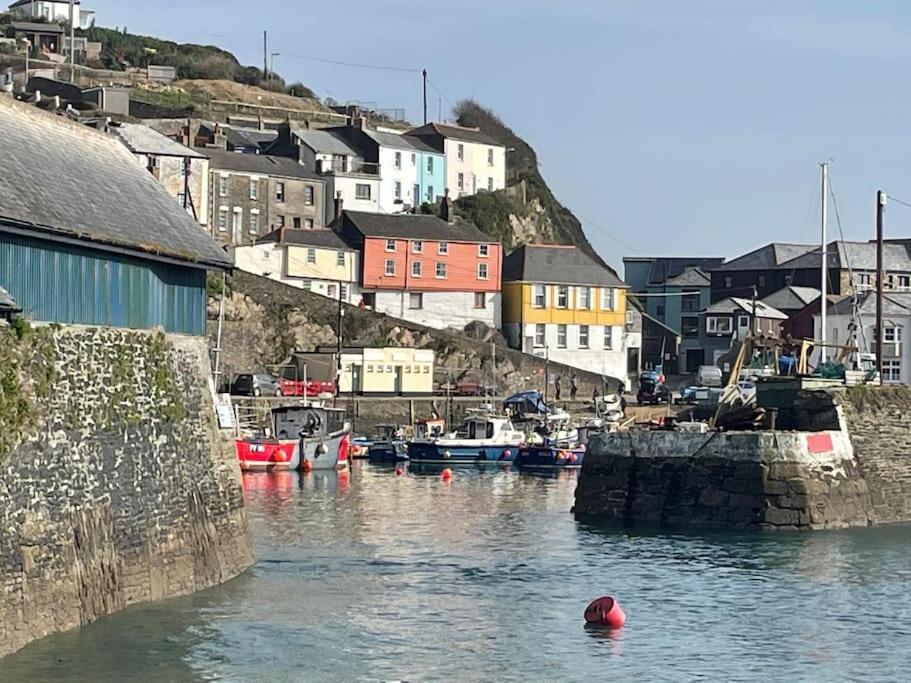 Fabulous 2 Bed Cottage - Outstanding Sea Views Mevagissey Kültér fotó